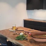 Yggdrasil Sea View Apartmán