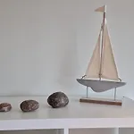 Yggdrasil Sea View Apartament *