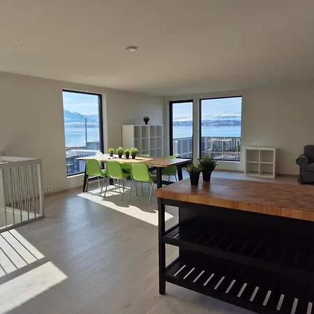 Yggdrasil Sea View Tromso