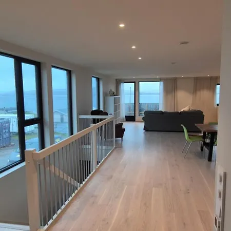 Yggdrasil Sea View * Tromsø