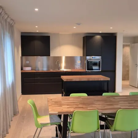 Yggdrasil Sea View Apartment