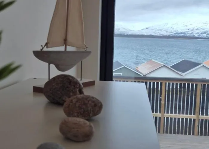 Yggdrasil Sea View Lägenhet