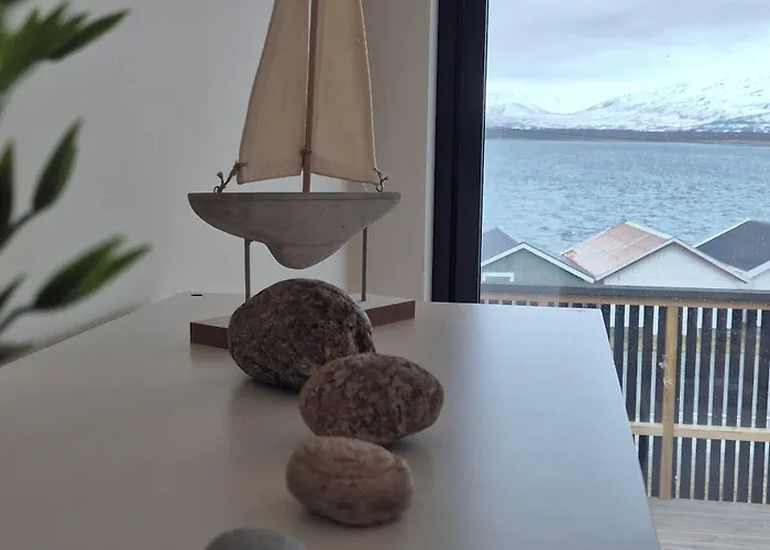 Yggdrasil Sea View Apartamento
