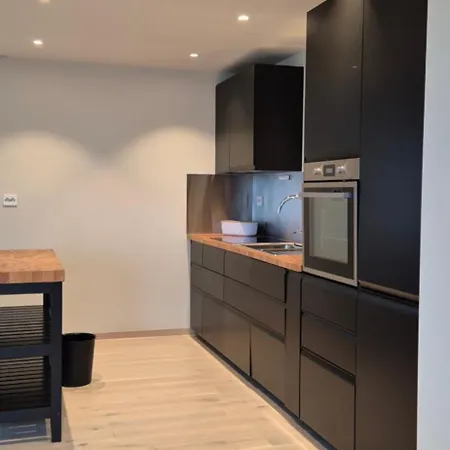 Yggdrasil Sea View Apartamento *